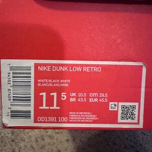 Nike Black and White Insole